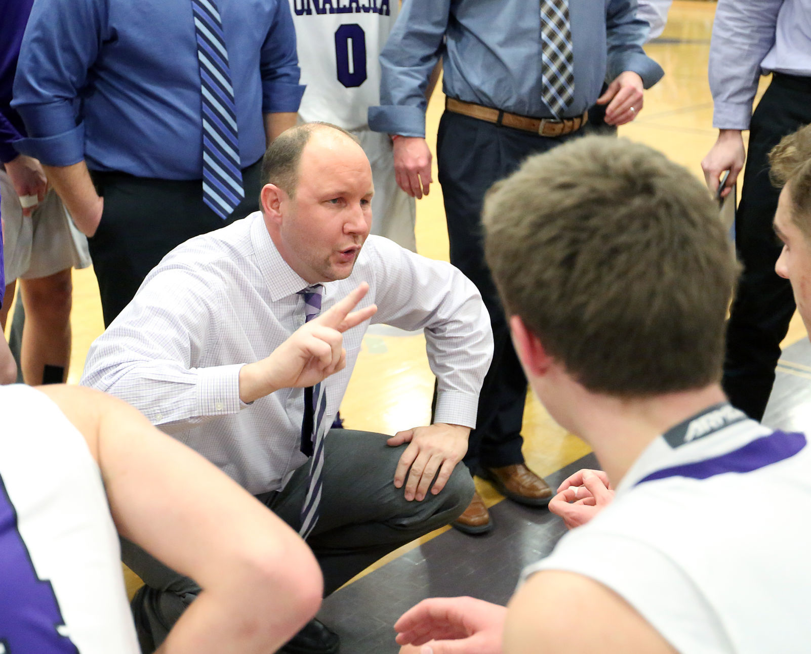 Central vs. Onalaska Boys Basketball